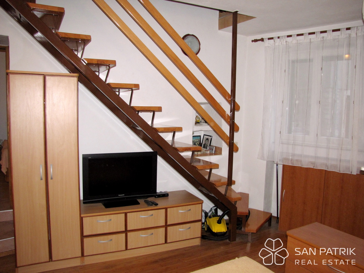 Casa In vendita - ŠIBENSKO-KNINSKA ŠIBENIK