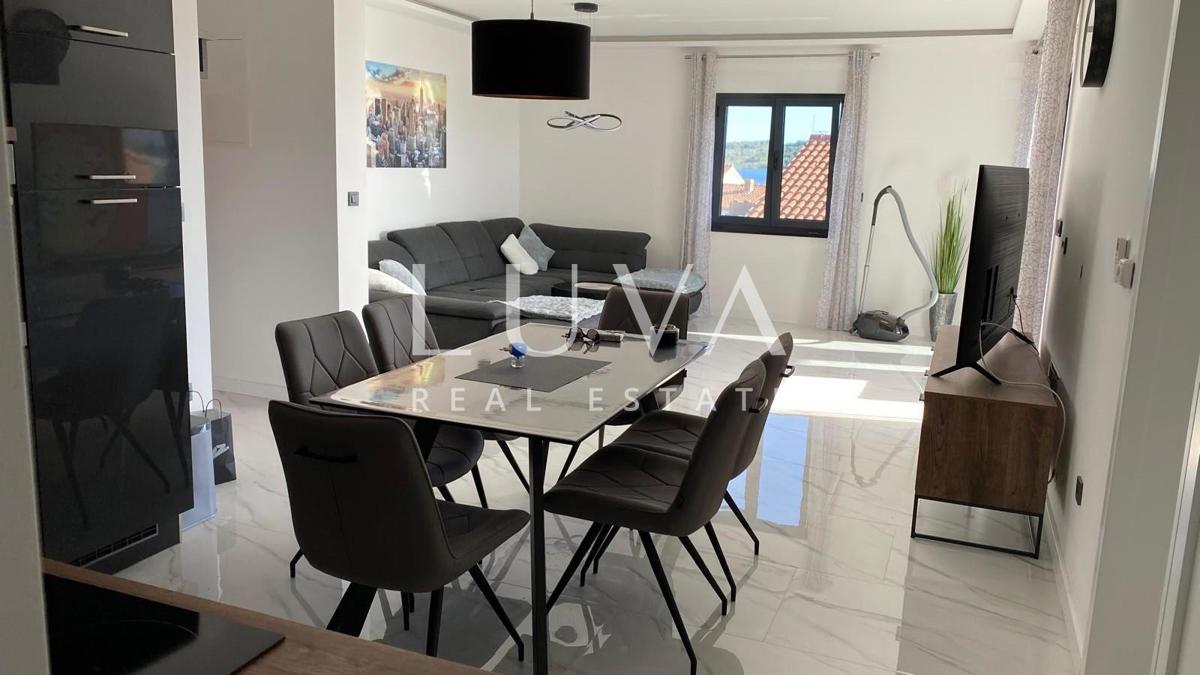 Flat For sale - ŠIBENSKO-KNINSKA VODICE