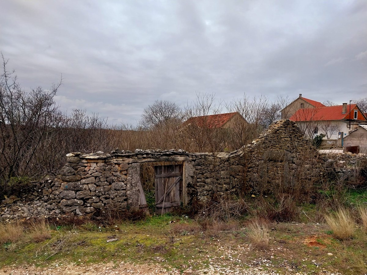 Hiša Na predaj - ŠIBENSKO-KNINSKA SKRADIN