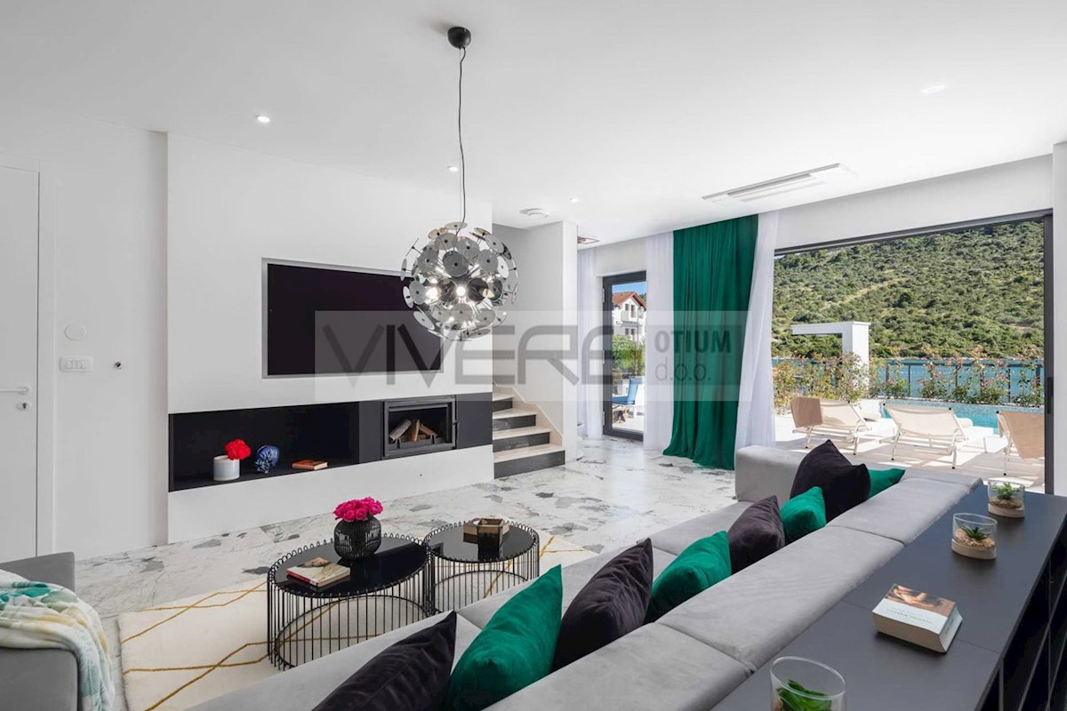 Maison À vendre - ŠIBENSKO-KNINSKA ROGOZNICA