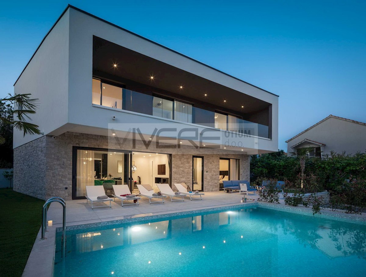 Maison À vendre - ŠIBENSKO-KNINSKA ROGOZNICA
