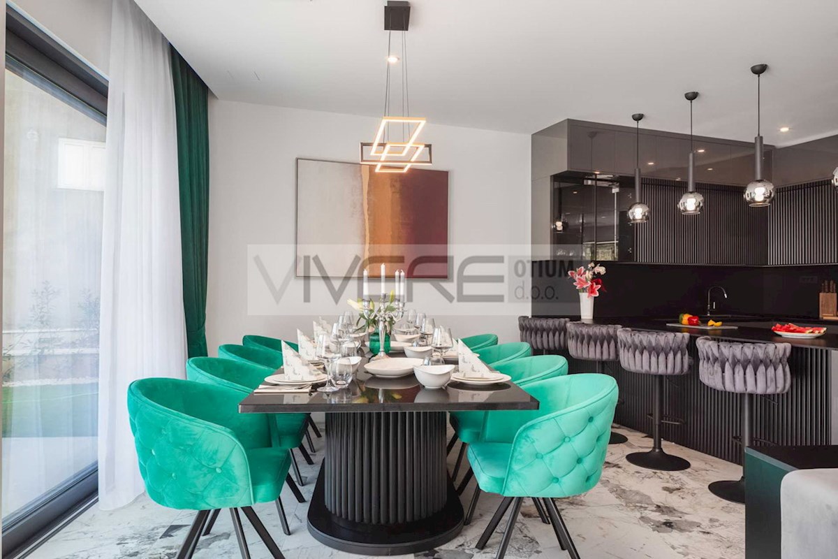 Maison À vendre - ŠIBENSKO-KNINSKA ROGOZNICA