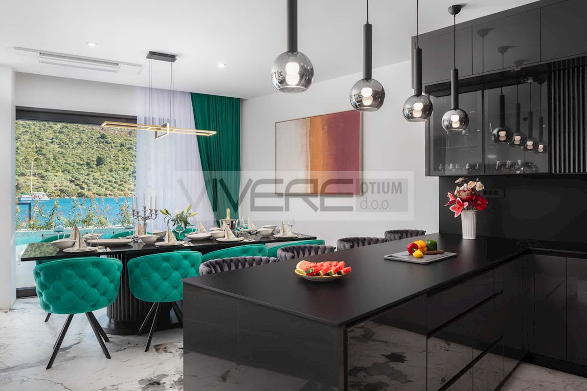 Maison À vendre - ŠIBENSKO-KNINSKA ROGOZNICA