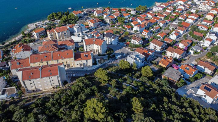 Land for sale 457 m² – Trogir