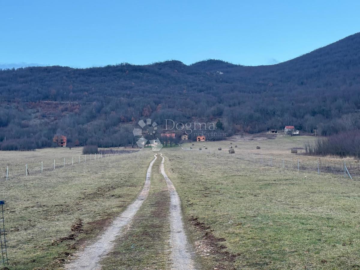 Hiša Na predaj - LIČKO-SENJSKA OTOČAC