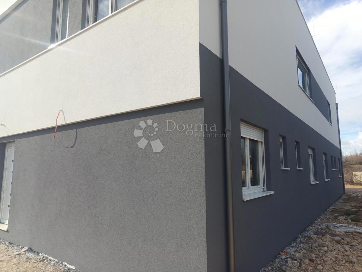 Haus Zu verkaufen - ZADARSKA PRIVLAKA