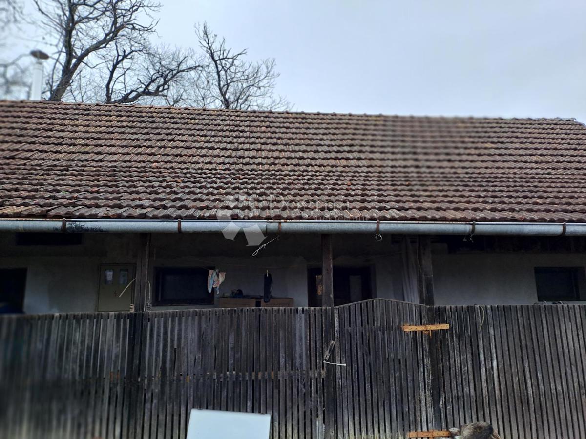 Dom Na sprzedaż - Sisačko-moslavačka Glina - foto 1/18
