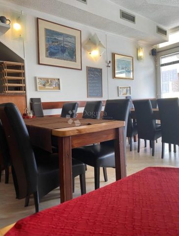 Business premises for sale 73 m² – Šibenik