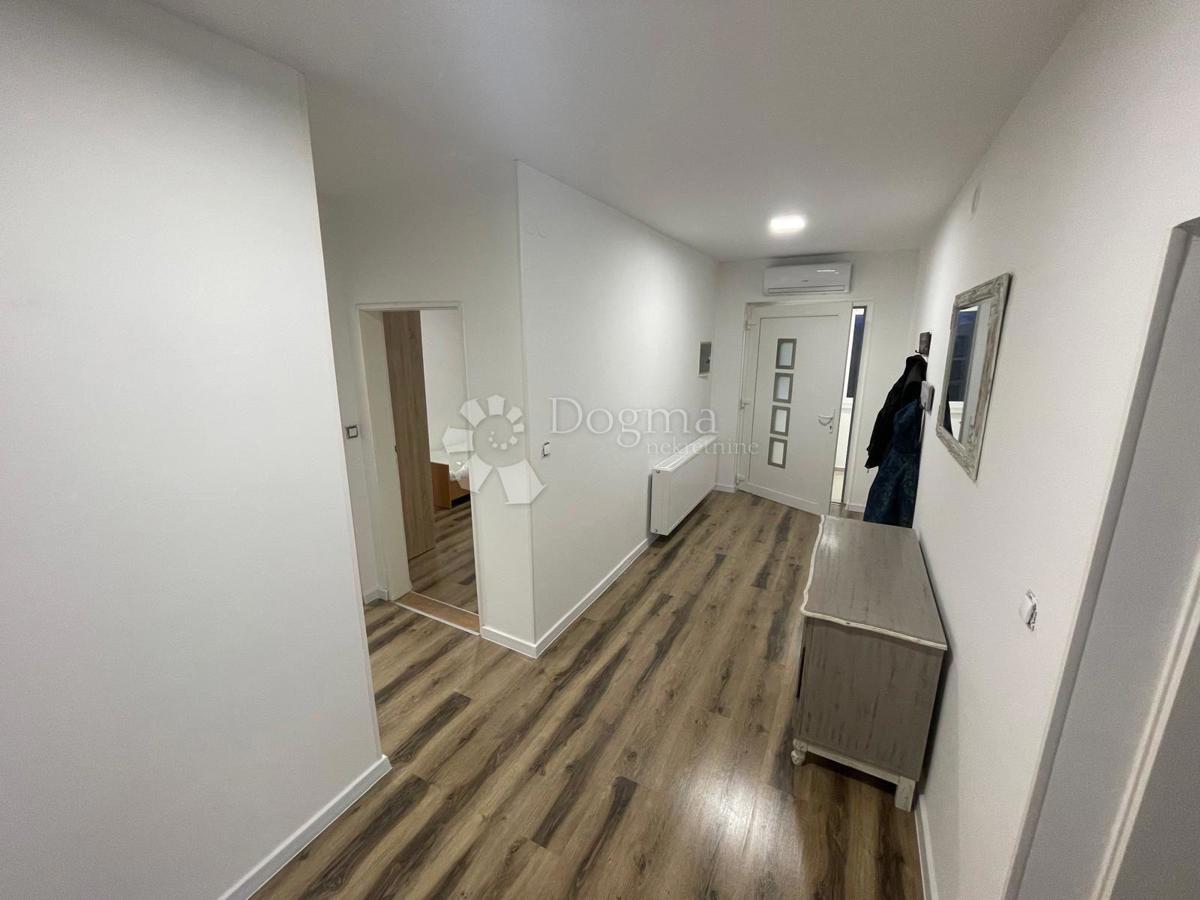 Casa In vendita - OSJEČKO-BARANJSKA ČEPIN