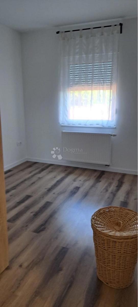 Casa In vendita - OSJEČKO-BARANJSKA ČEPIN