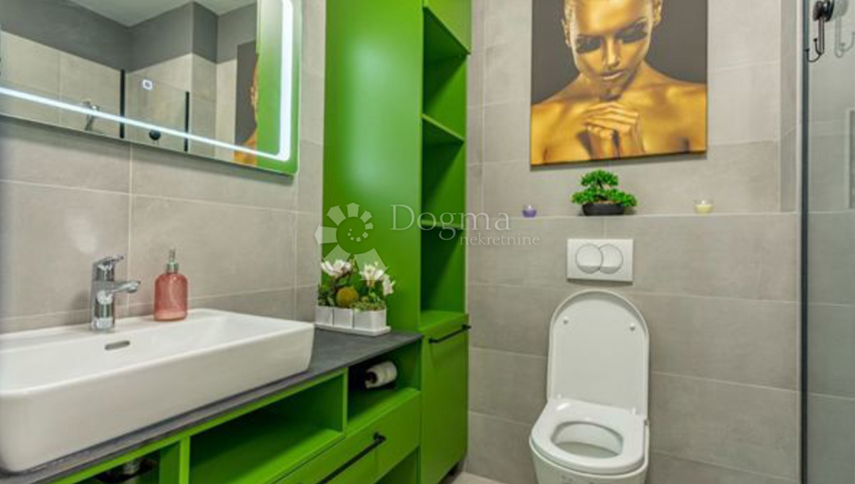 Appartamento In vendita - SPLITSKO-DALMATINSKA SPLIT