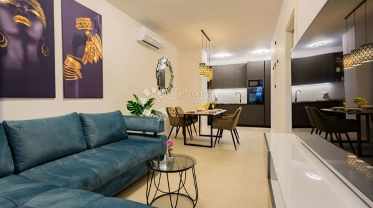 Appartamento In vendita - SPLITSKO-DALMATINSKA SPLIT