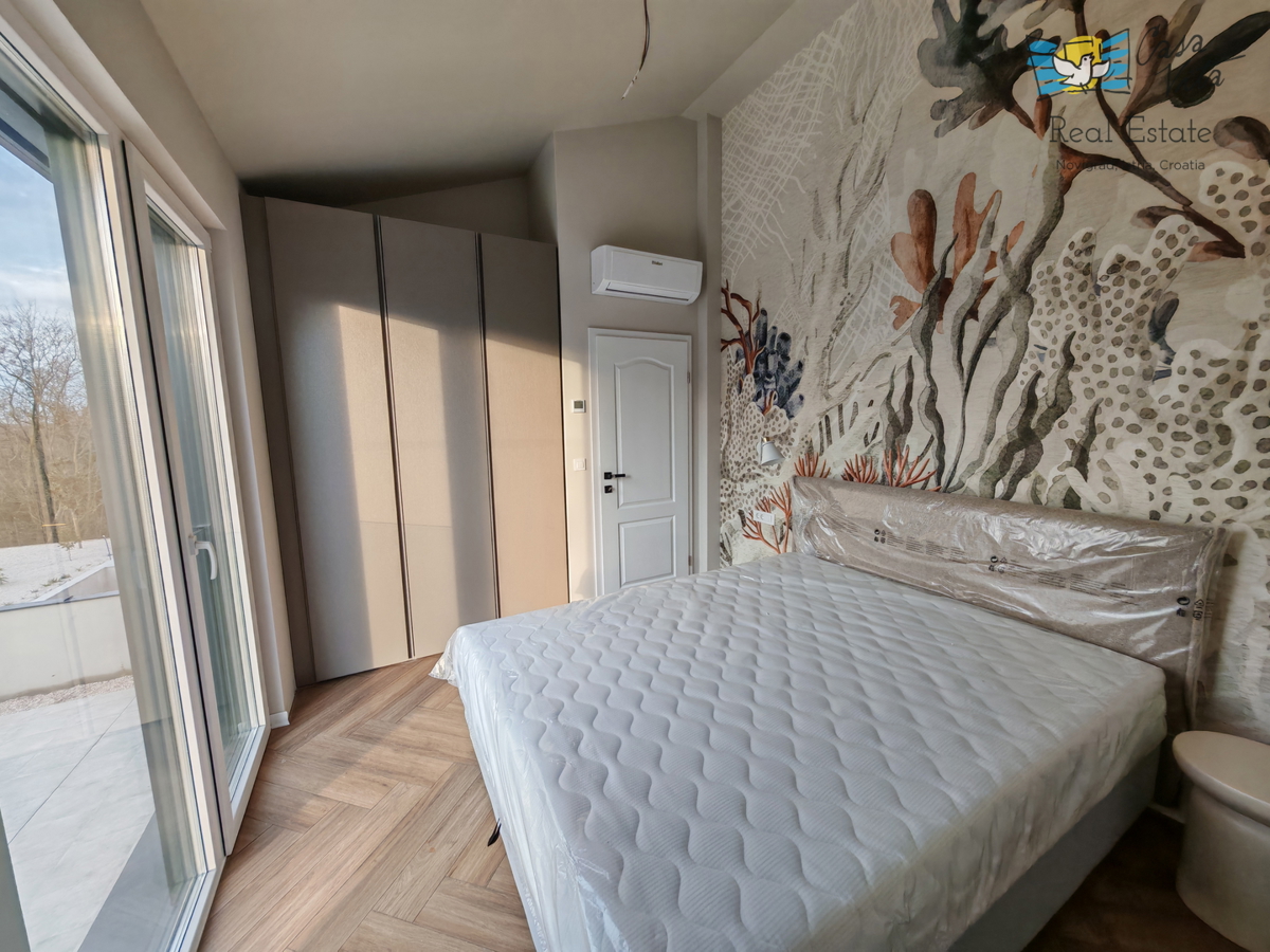 House For sale - ISTARSKA NOVIGRAD