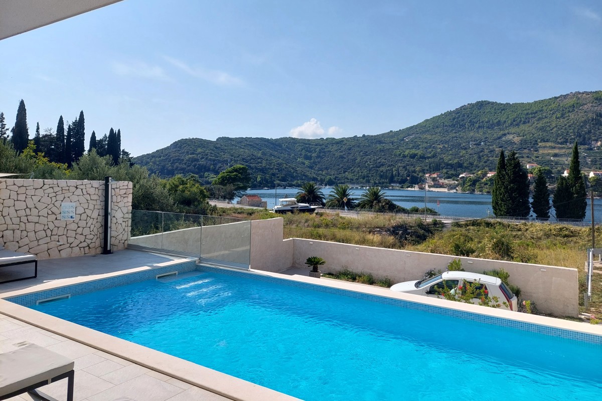 Casa In vendita - DUBROVAČKO-NERETVANSKA DUBROVNIK