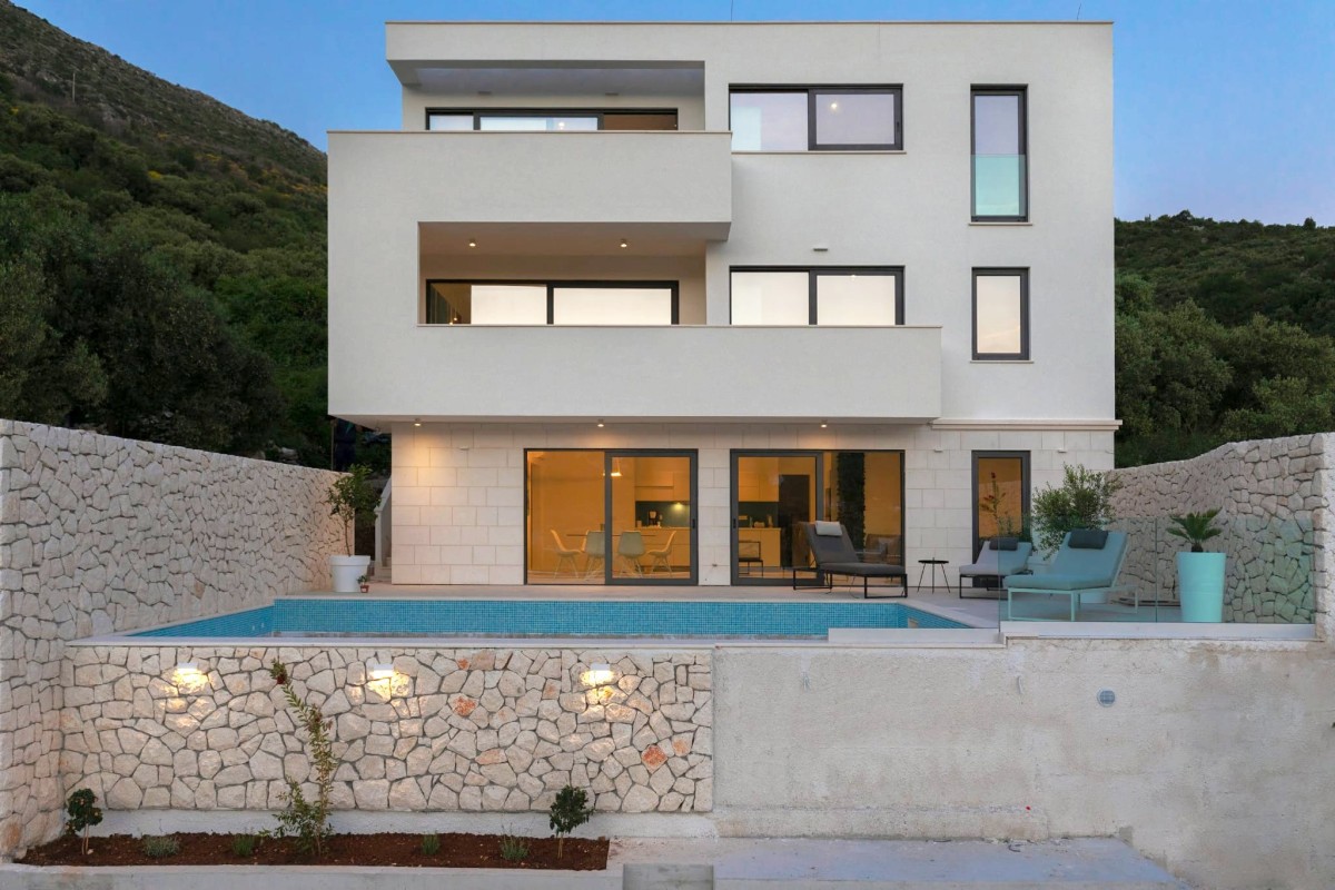 Casa In vendita - DUBROVAČKO-NERETVANSKA DUBROVNIK