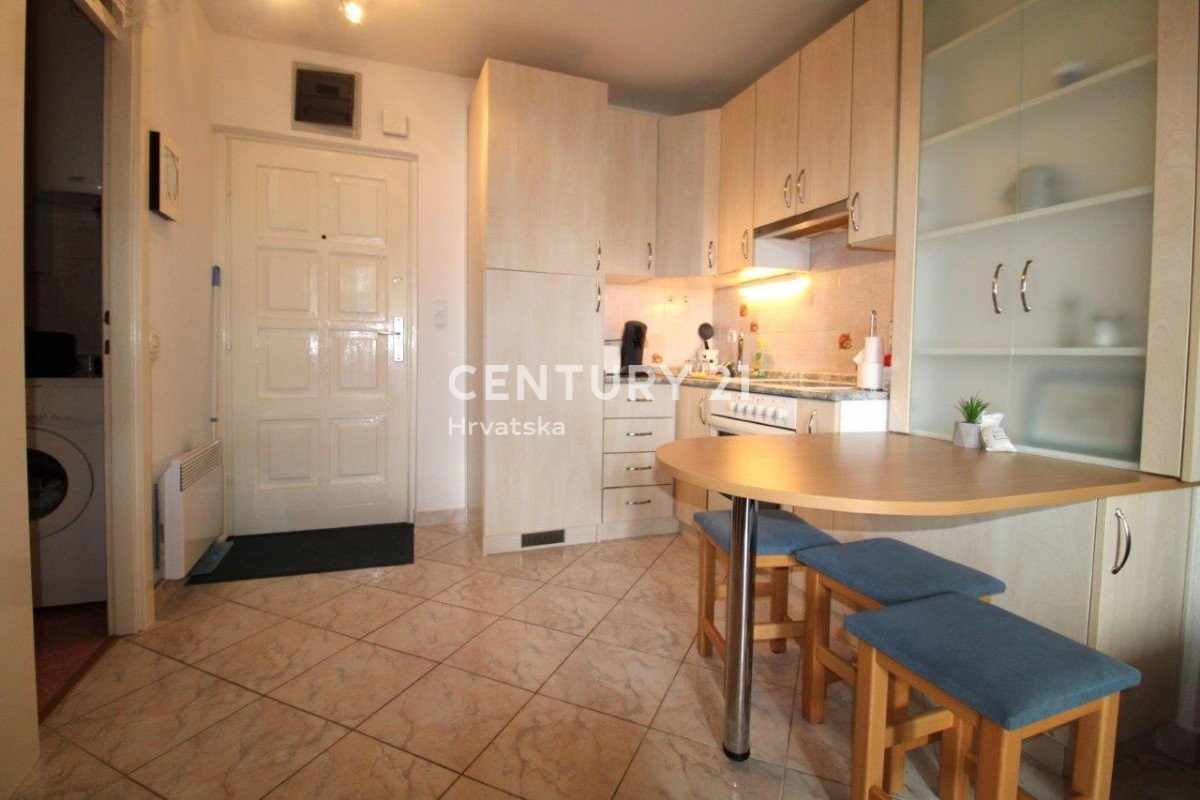 Apartma Na predaj - ISTARSKA POREČ