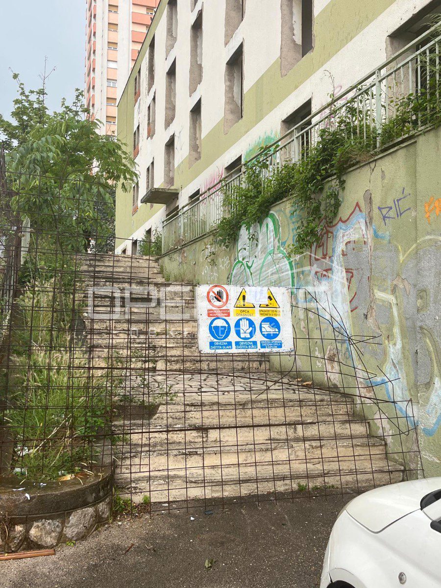 Business premises For sale - PRIMORSKO-GORANSKA RIJEKA