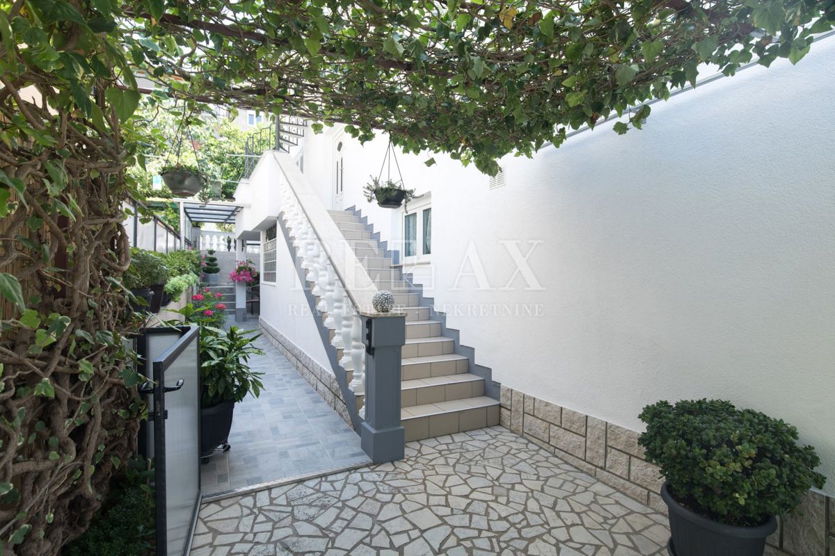 Haus Zu verkaufen - PRIMORSKO-GORANSKA CRIKVENICA