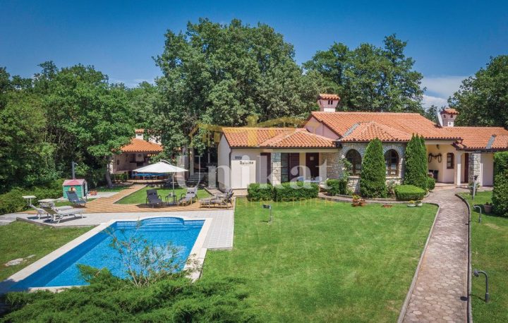 Maison à vendre 275 m² – Marčana
