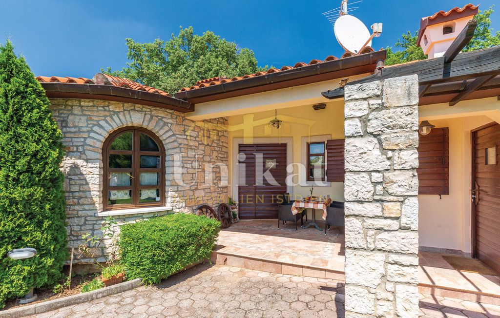 Kuća Na prodaju - ISTARSKA MARČANA
