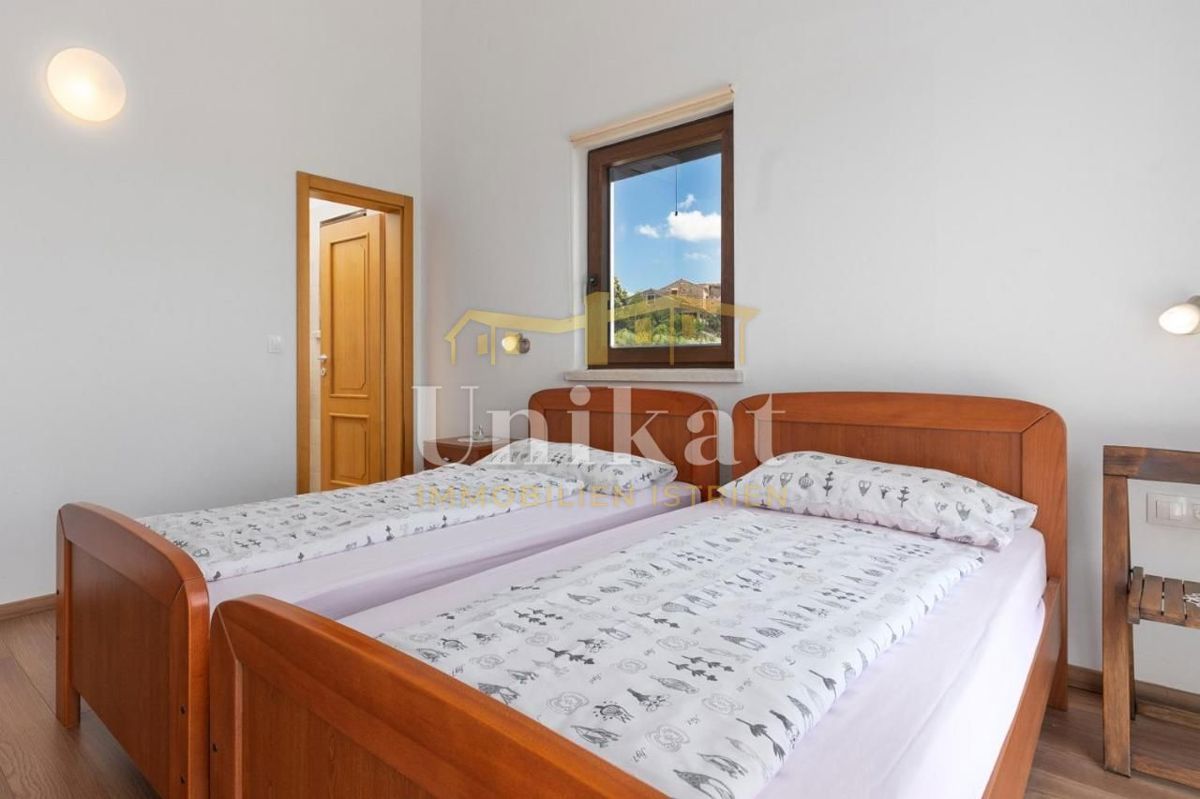 House For sale - ISTARSKA VIŠNJAN