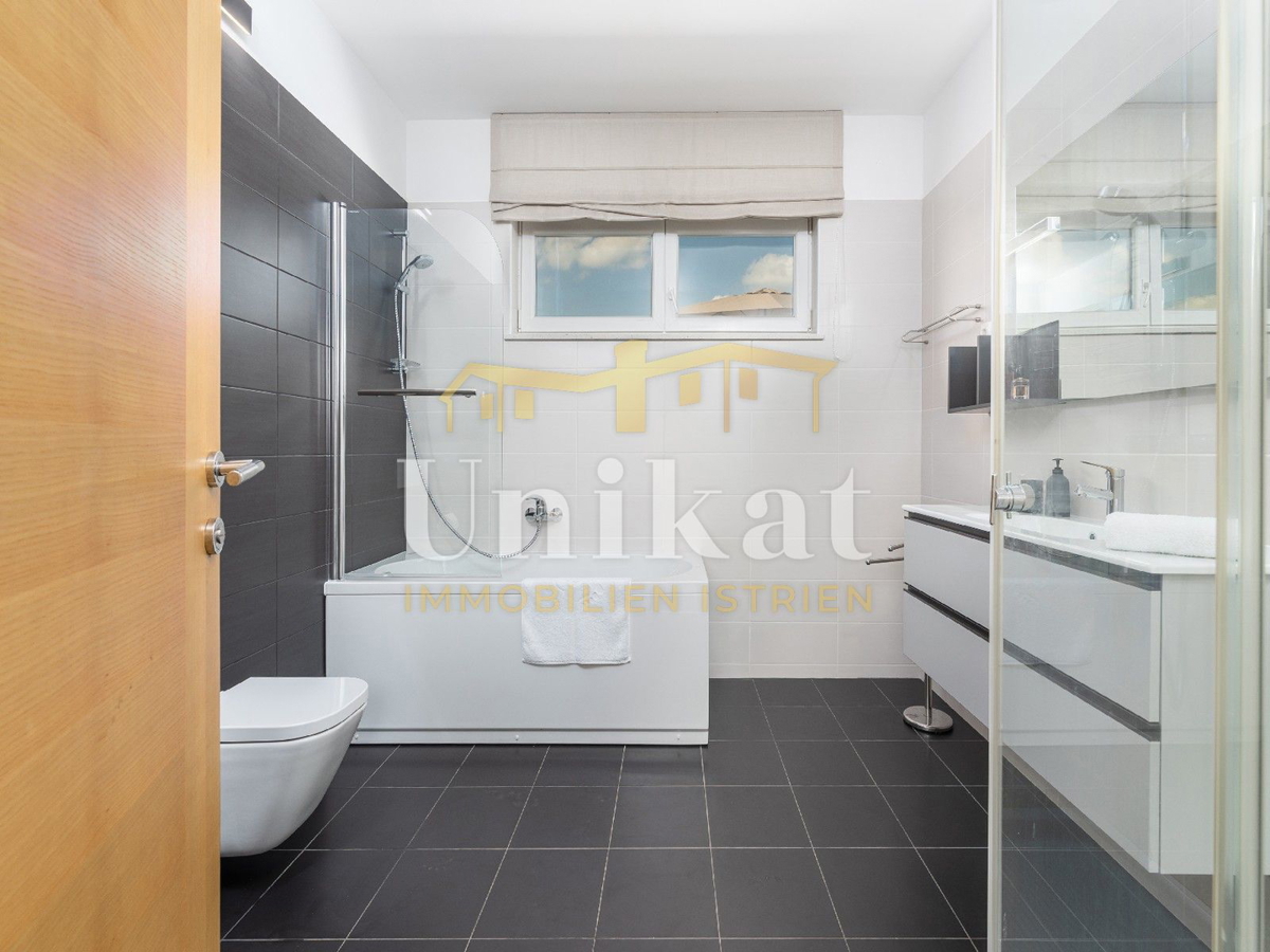 Kuća Na prodaju - ISTARSKA ROVINJ