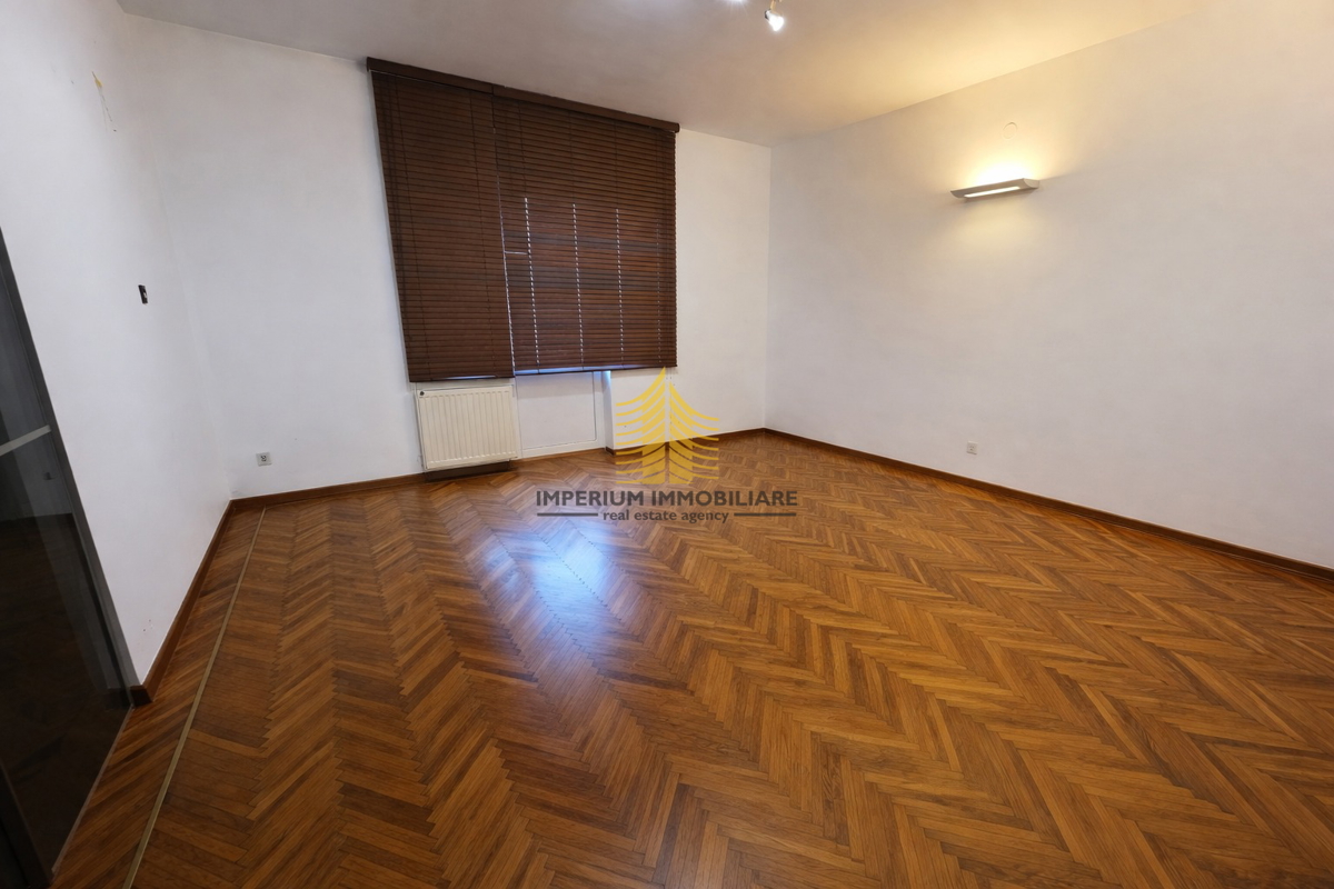 Mieszkanie Na sprzedaż - GRAD ZAGREB ZAGREB