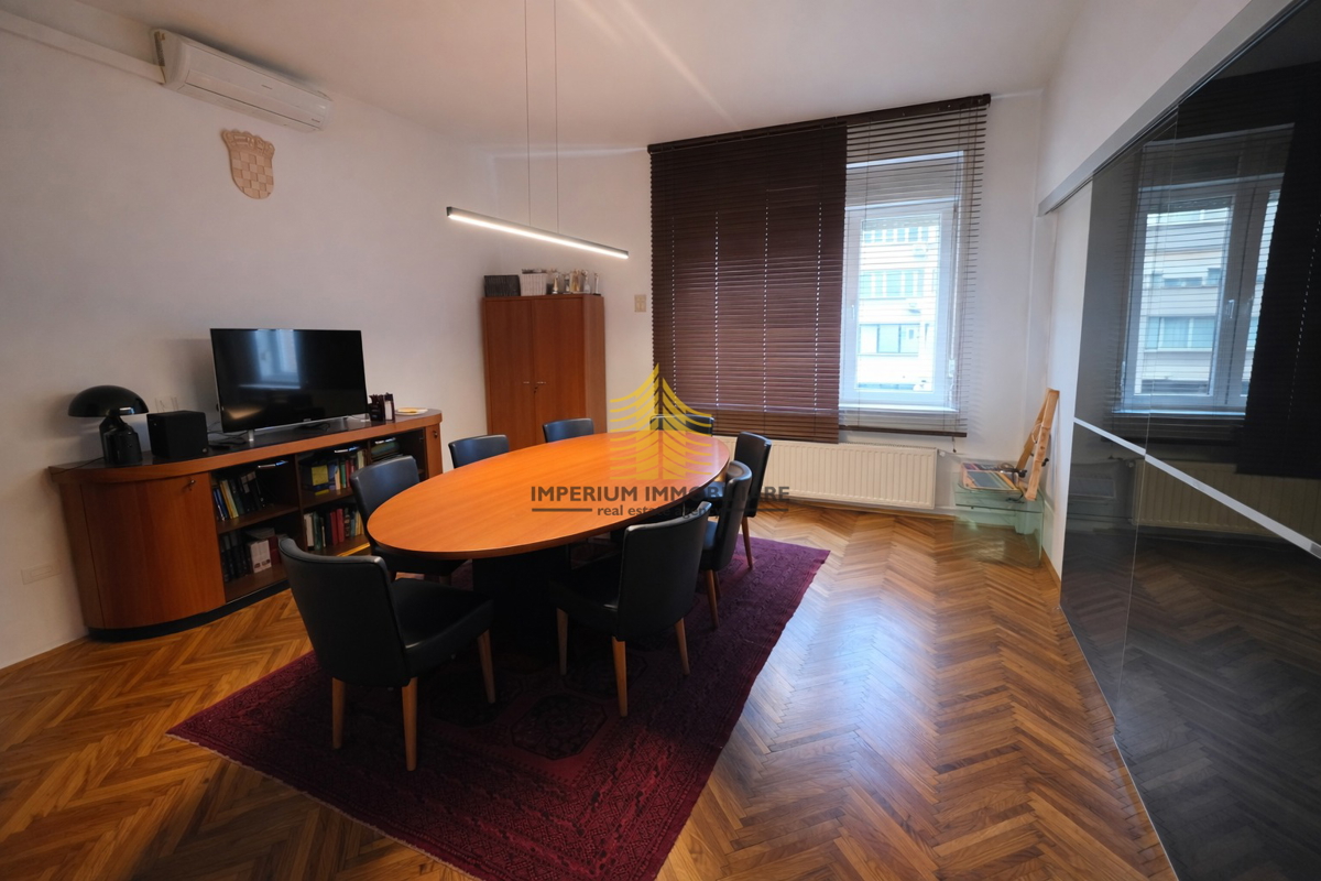 Mieszkanie Na sprzedaż - GRAD ZAGREB ZAGREB