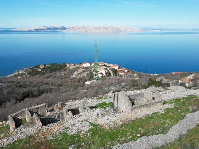 Land for sale 1565 m² – Senj