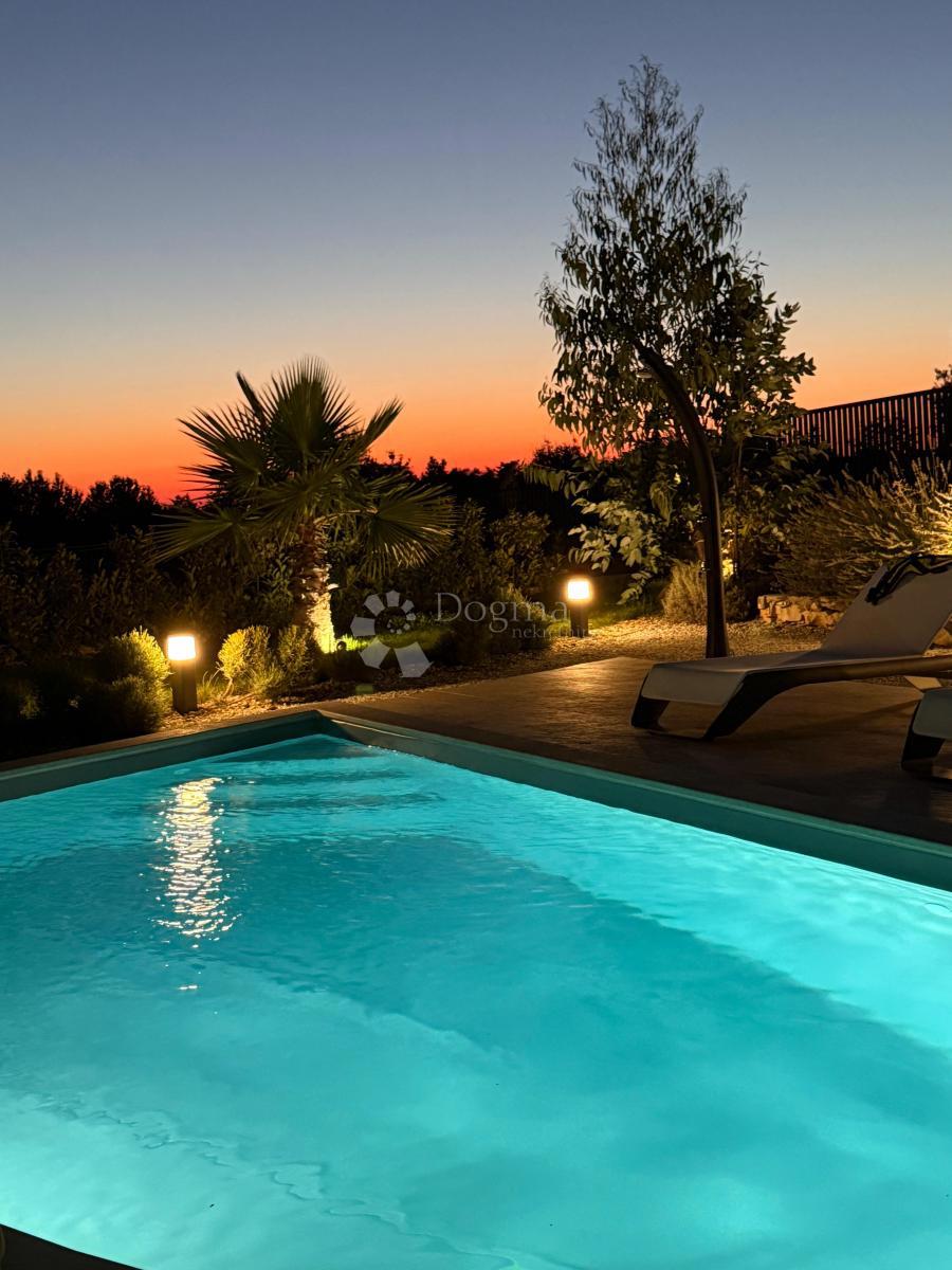 House For sale - Istarska Tinjan - foto 1/14