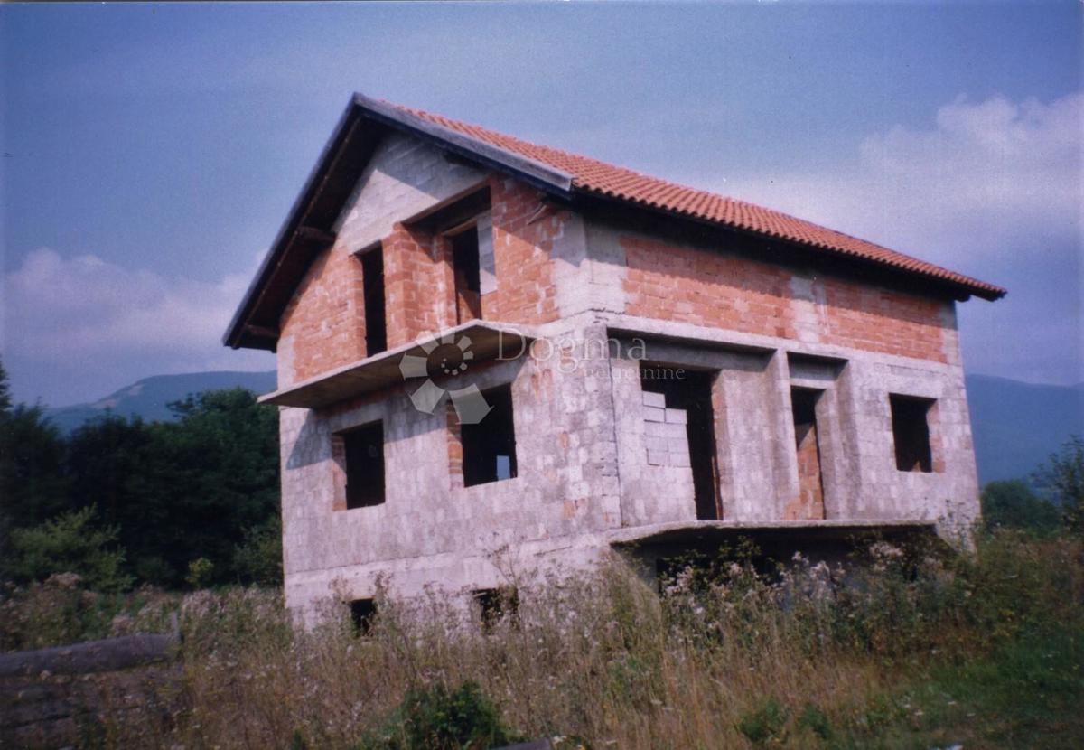 Hiša Na predaj - Ličko-senjska Donji Lapac - foto 2/2