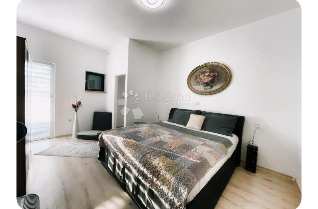 Maison À vendre - SPLITSKO-DALMATINSKA KAŠTELA