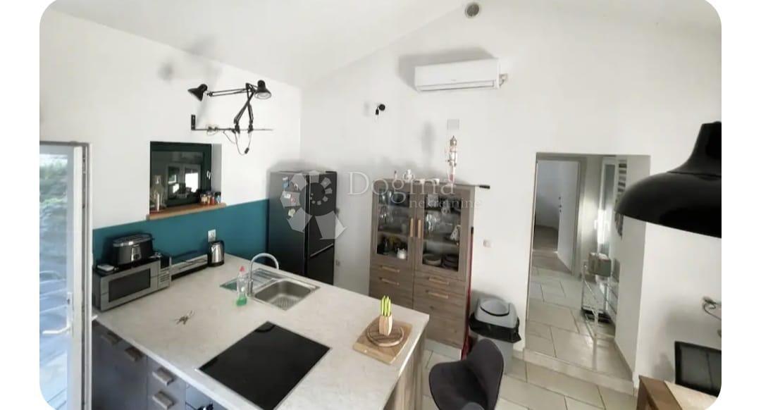 Maison À vendre - SPLITSKO-DALMATINSKA KAŠTELA
