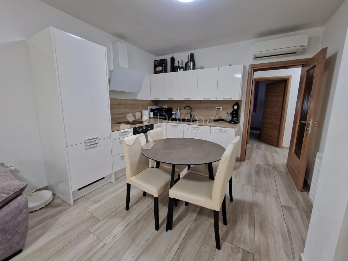 Appartement À louer - ISTARSKA PULA