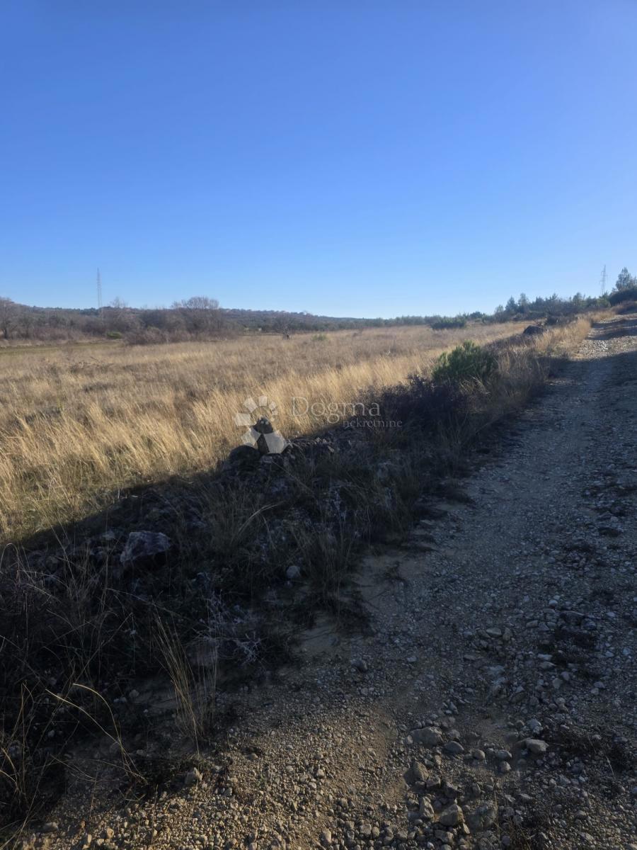 Land For sale - ZADARSKA BENKOVAC