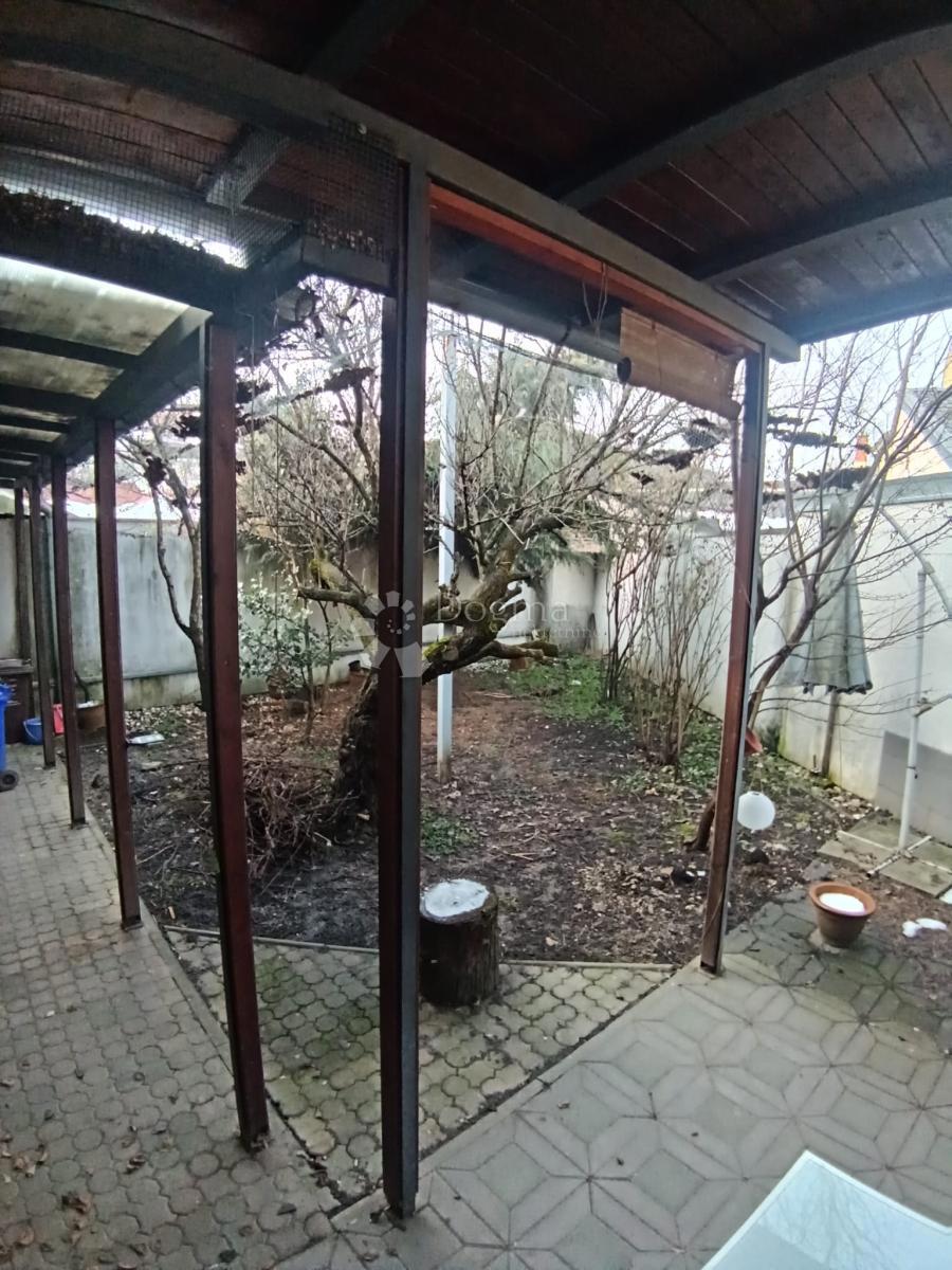 Kuća Na prodaju - OSJEČKO-BARANJSKA OSIJEK