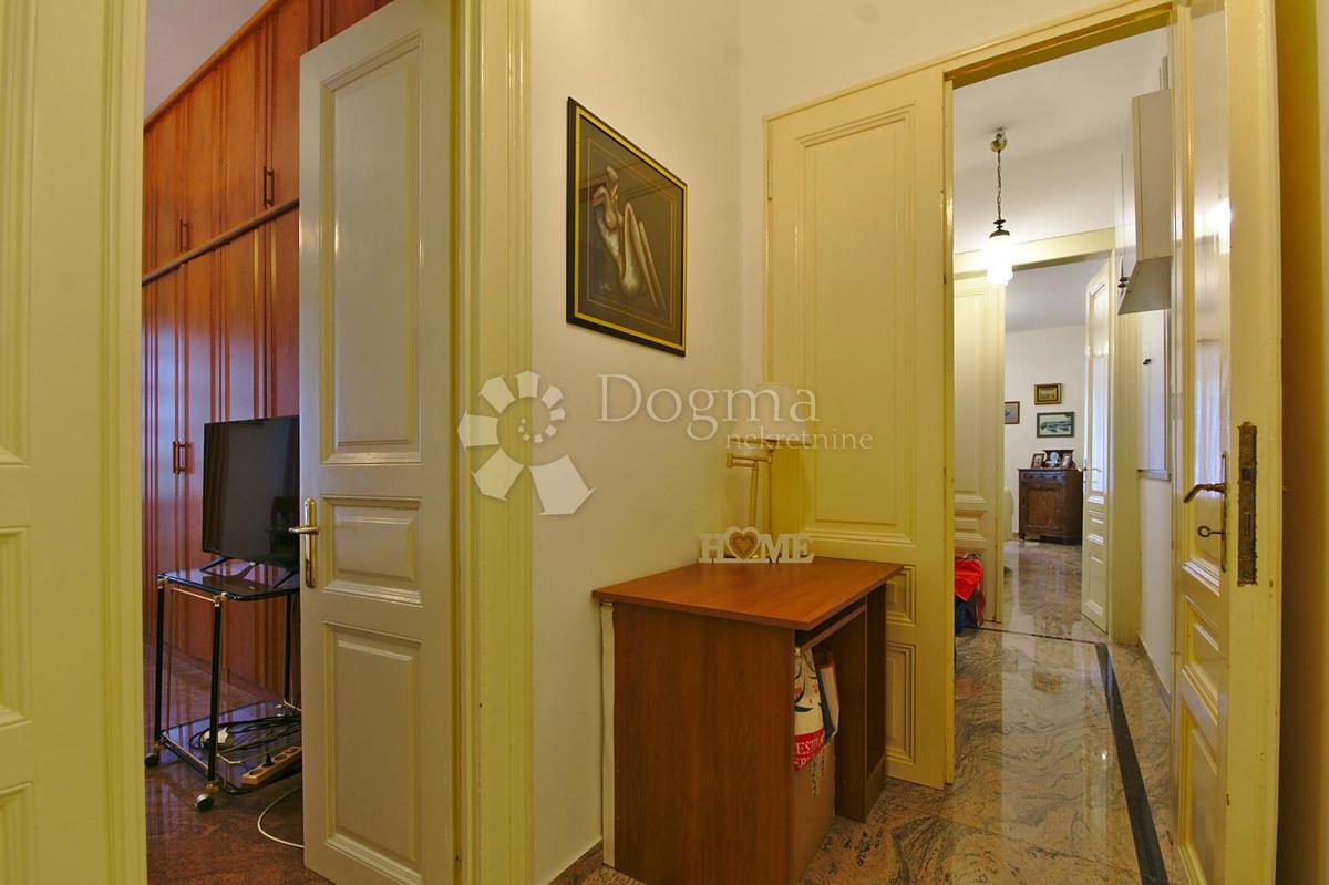 Appartement À vendre - PRIMORSKO-GORANSKA LOVRAN