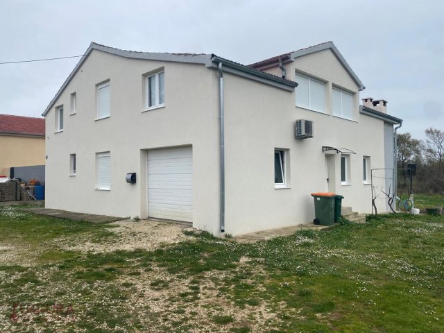 Haus zu verkaufen 300 m² – Zemunik Donji