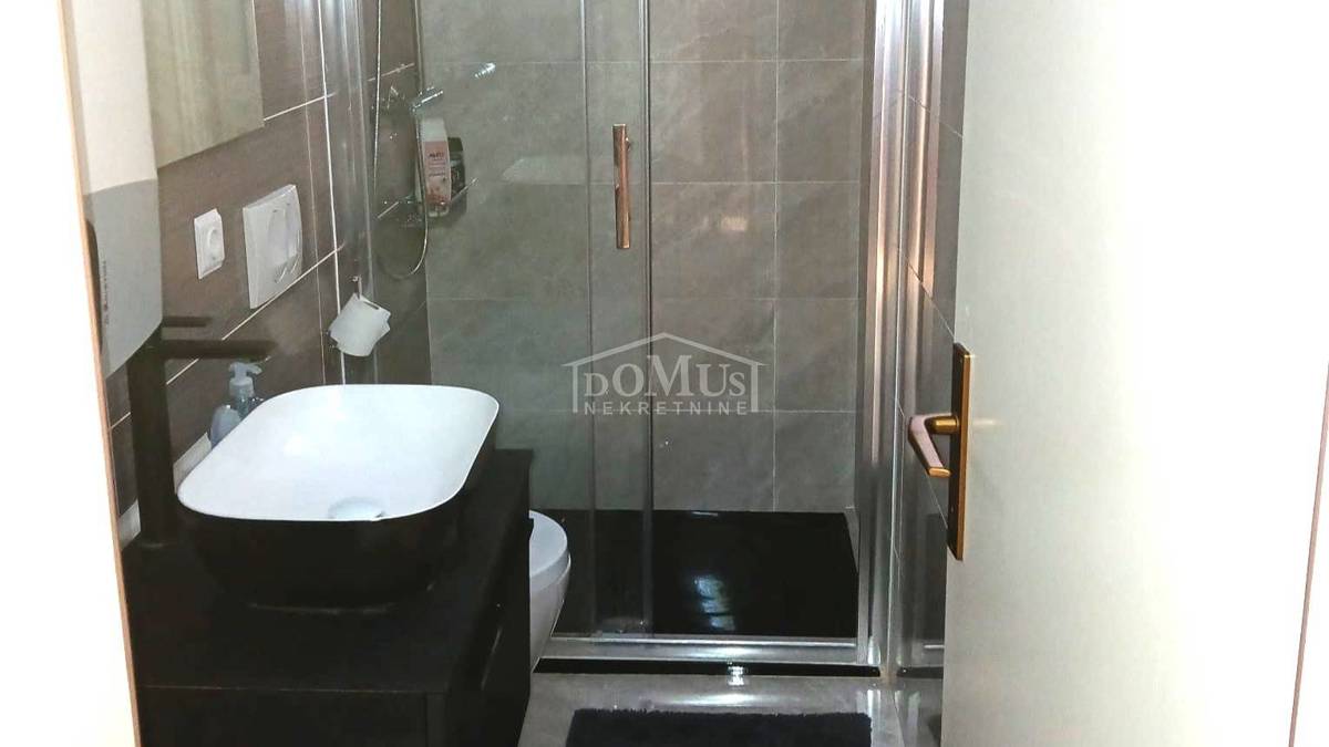 Apartment Zu verkaufen - ŠIBENSKO-KNINSKA ŠIBENIK