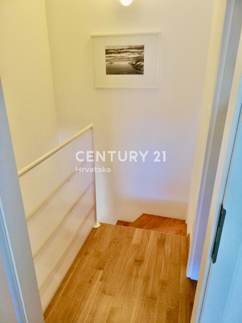 Flat For sale - ISTARSKA NOVIGRAD