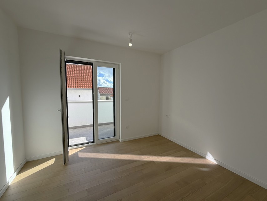 Flat For sale - ŠIBENSKO-KNINSKA VODICE