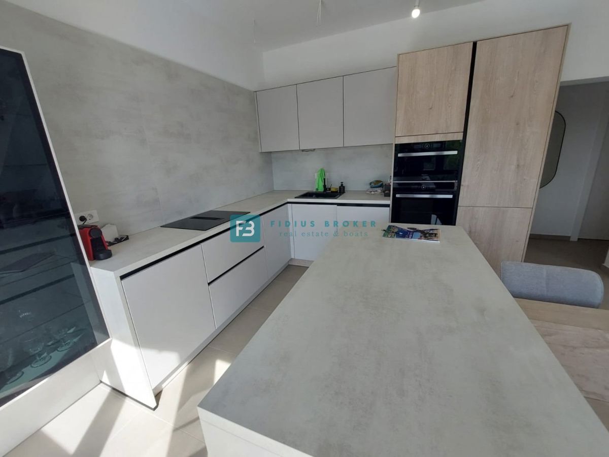 House For sale - ŠIBENSKO-KNINSKA VODICE