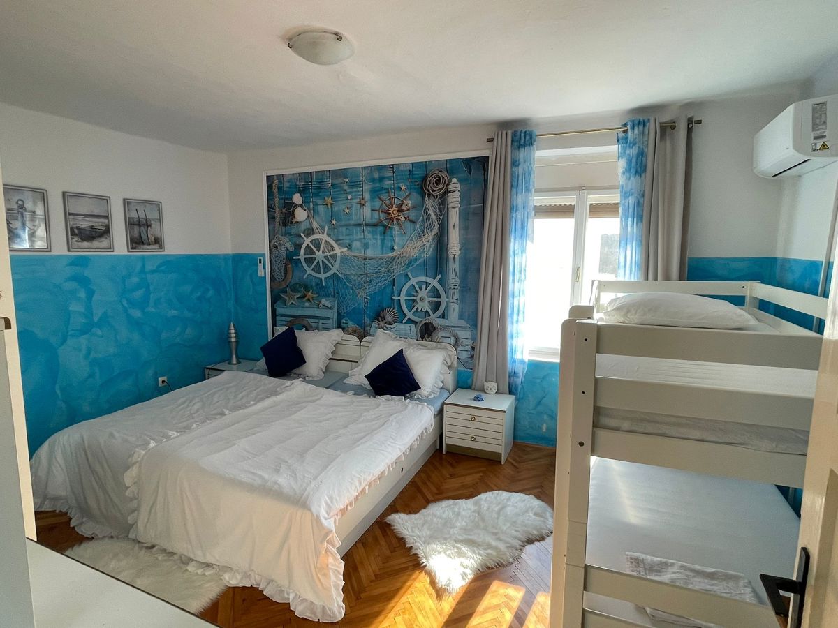 House For sale - PRIMORSKO-GORANSKA NOVI VINODOLSKI