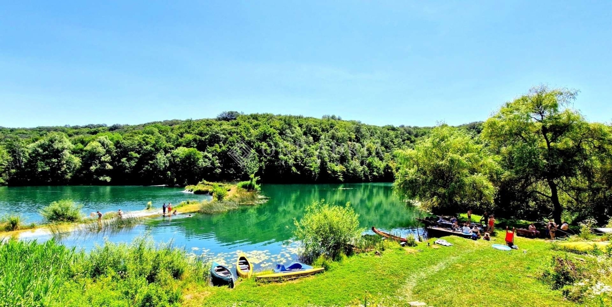 Dům Na prodej - KARLOVAČKA GENERALSKI STOL