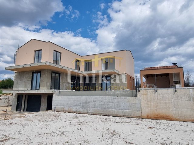 Dům na prodej 270 m² – Višnjan