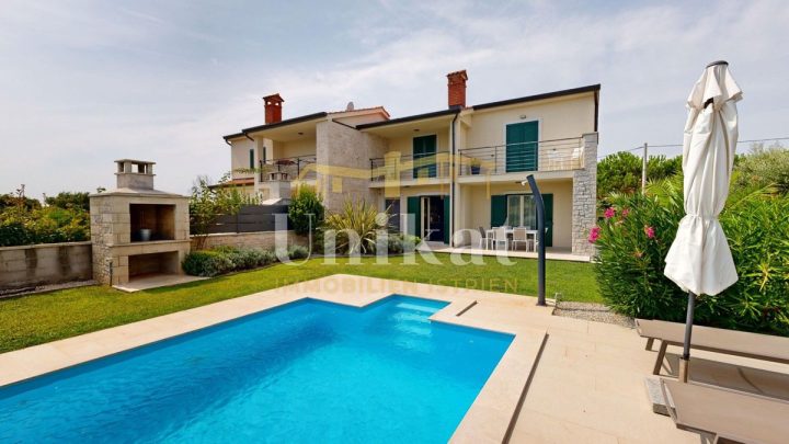 Hiša na predaj 144 m² – Kaštelir