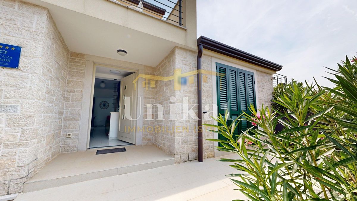 Casa In vendita - ISTARSKA KAŠTELIR