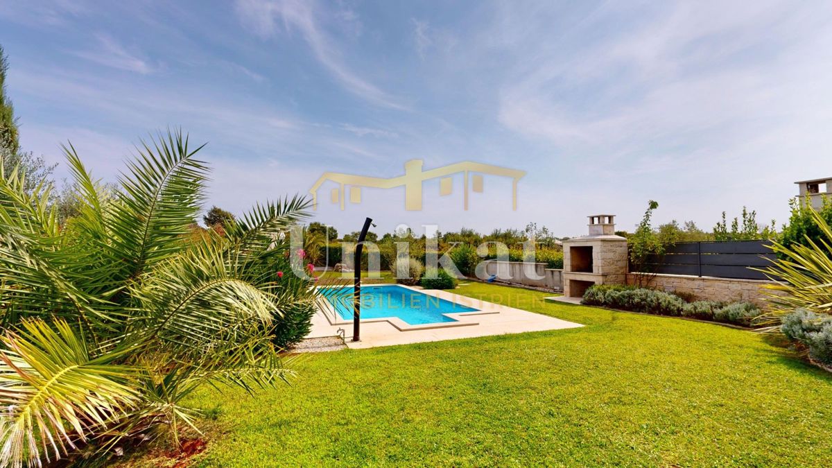 Casa In vendita - ISTARSKA KAŠTELIR