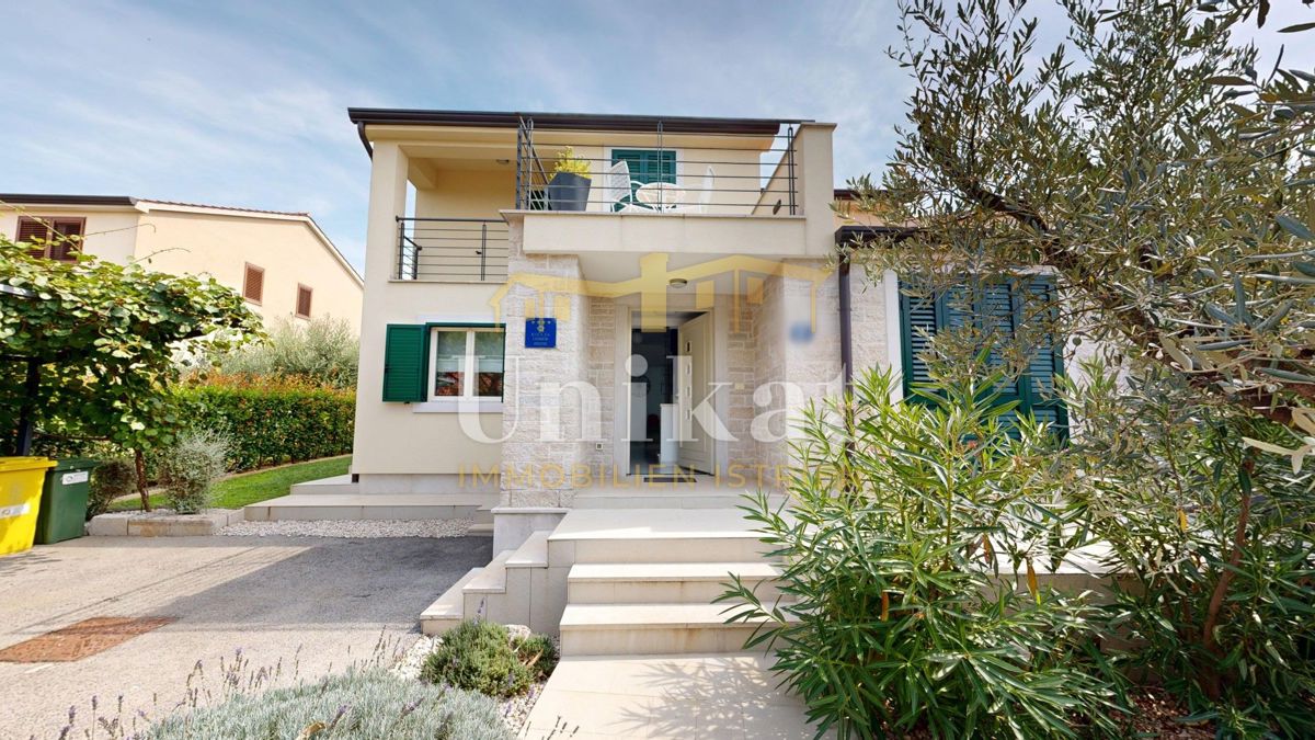 Casa In vendita - ISTARSKA KAŠTELIR