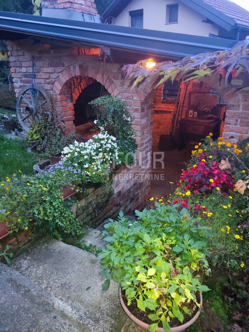 Maison À vendre - KARLOVAČKA BARILOVIĆI
